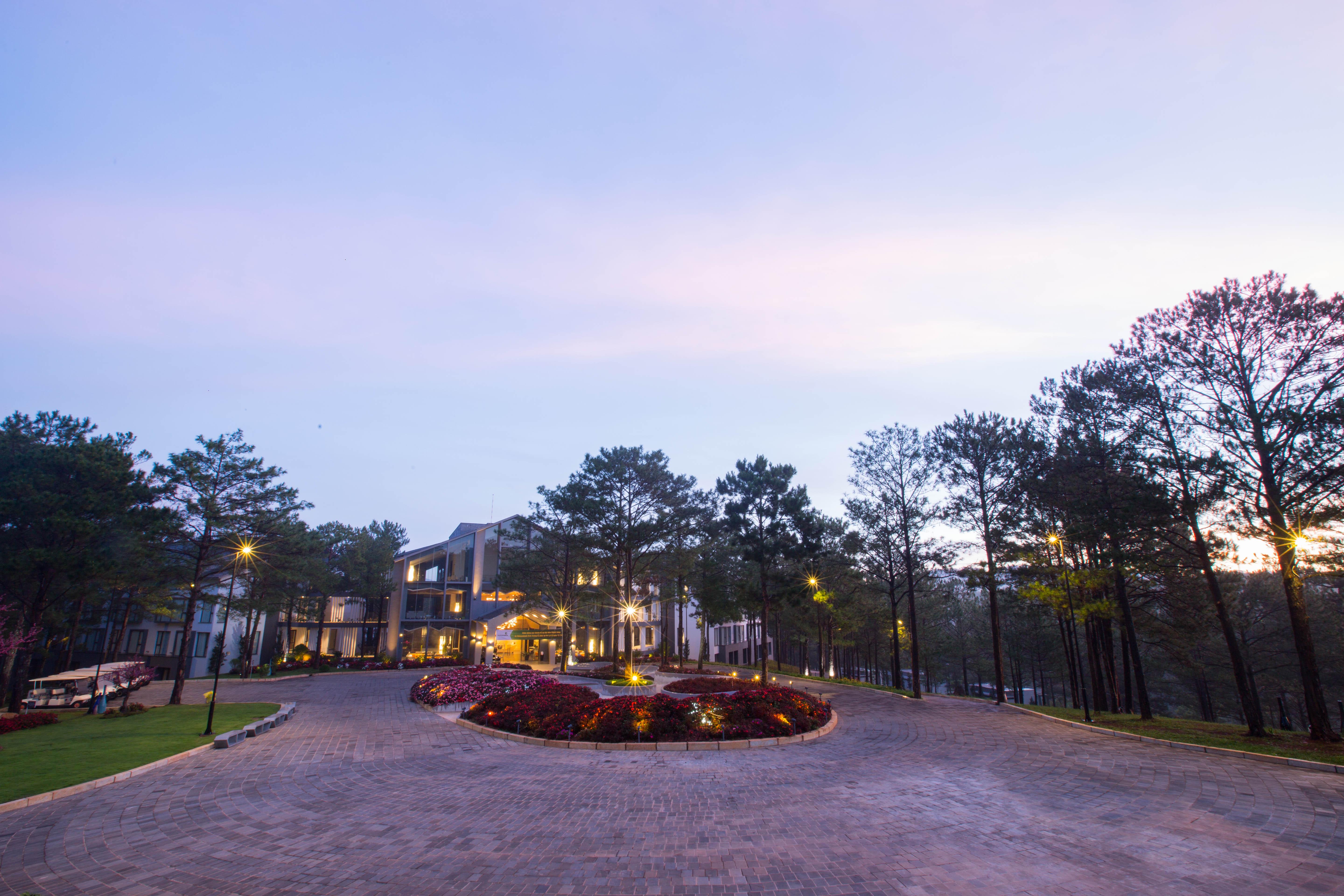 Terracotta Hotel & Resort Dalat Exteriör bild