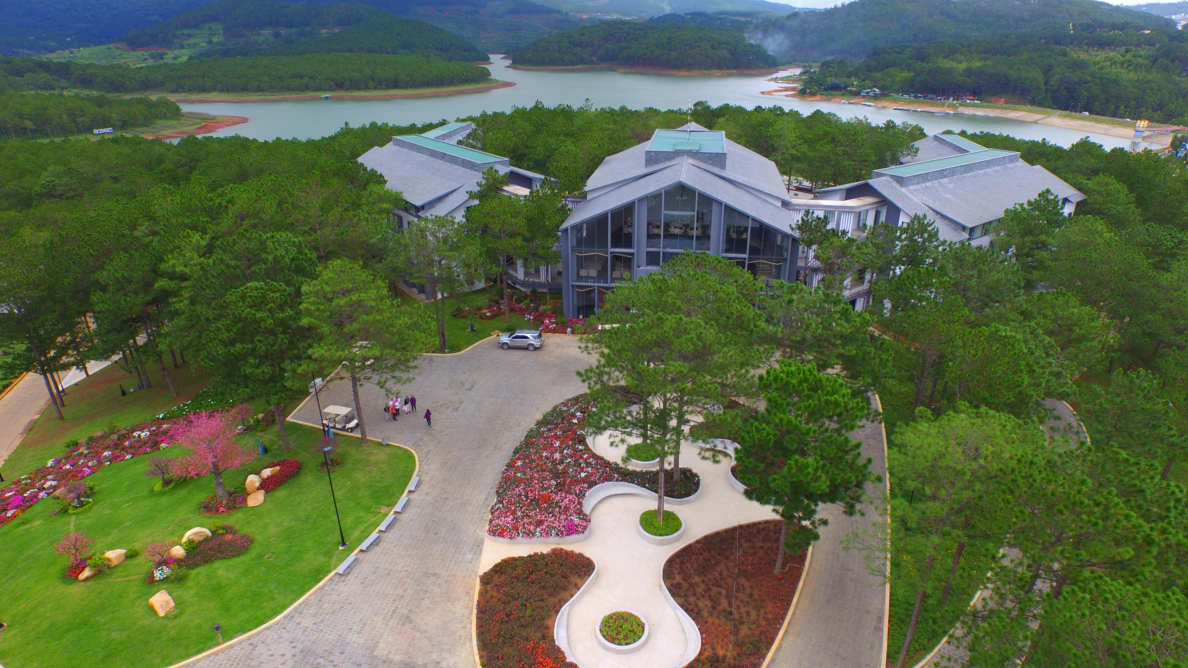 Terracotta Hotel & Resort Dalat Exteriör bild