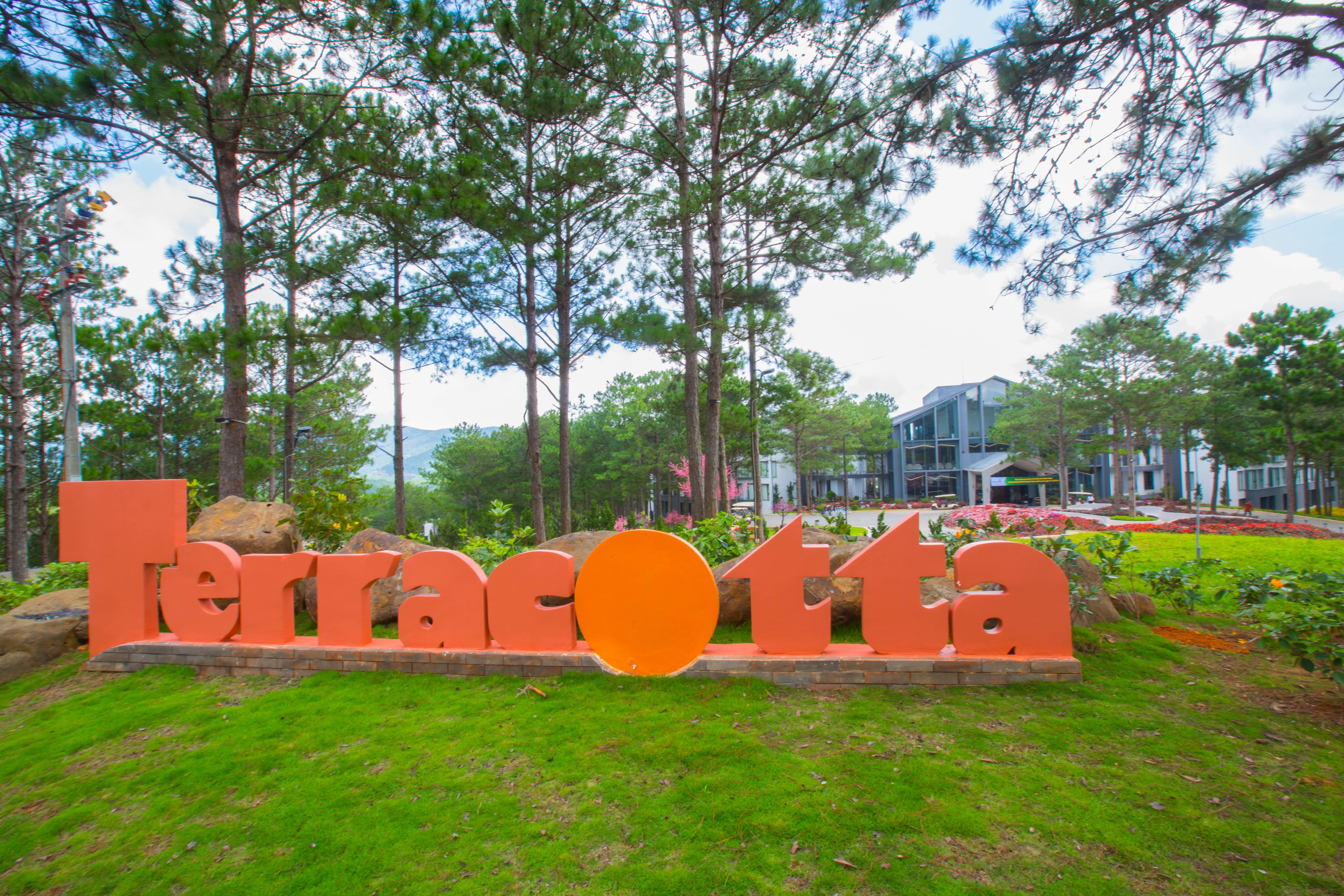 Terracotta Hotel & Resort Dalat Exteriör bild
